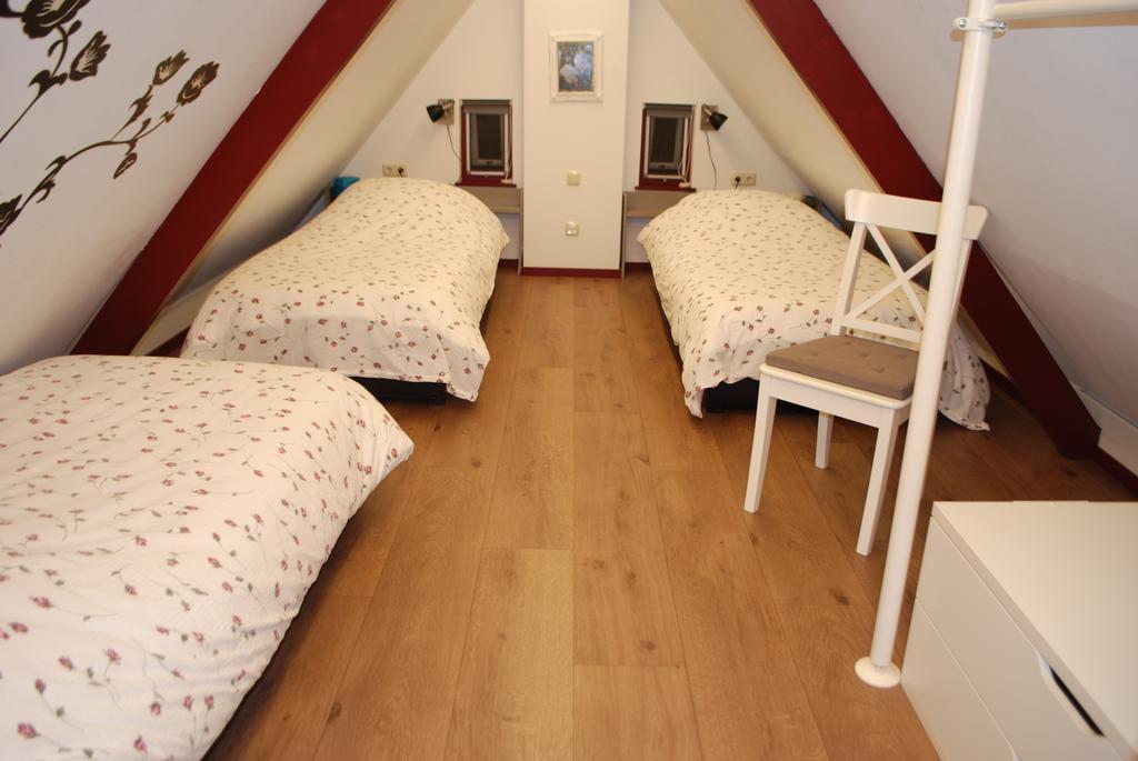 Vakantiehuis "It Koaihus" Jistrum Esterno foto