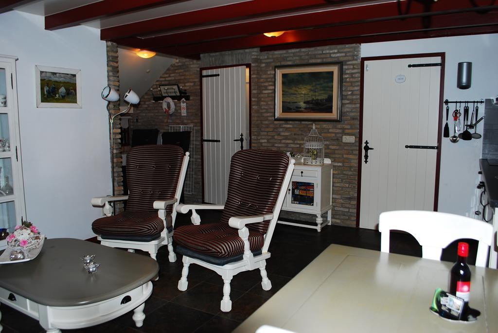 Vakantiehuis "It Koaihus" Jistrum Esterno foto